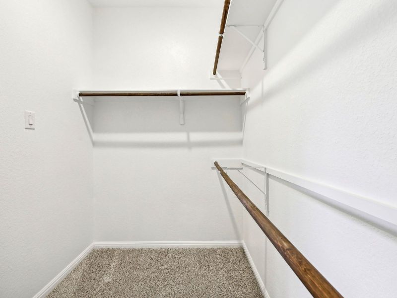 Spacious, unfurnished interior of a new home in Riverbend at Double Eagle - Boulevard Collection, Cedar Creek (Image 10).