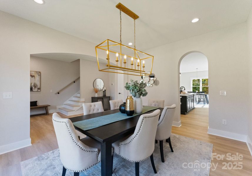 Archways highlight dining room