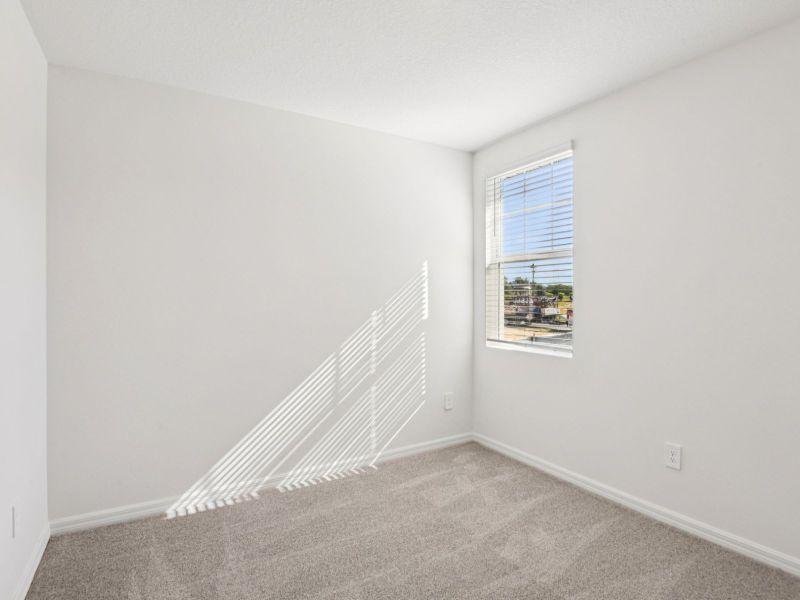 Spacious, unfurnished interior of a new home in Leyland Preserve - Premier Series, Brooksville (Image 11).