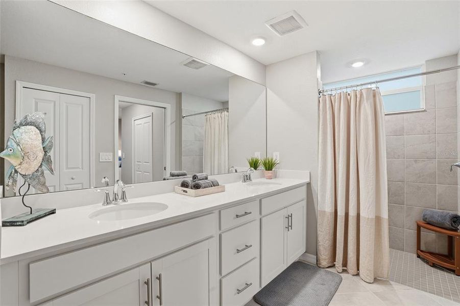 Furnished interior view inside a new home in , Punta Gorda (Image 16).