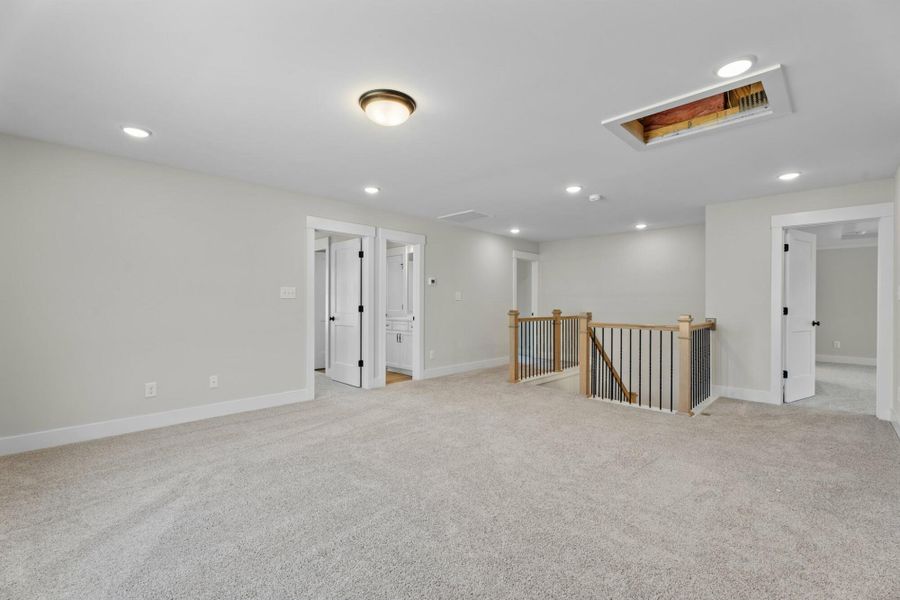 Spacious, unfurnished interior of a new home in Redland, Advance (Image 23).