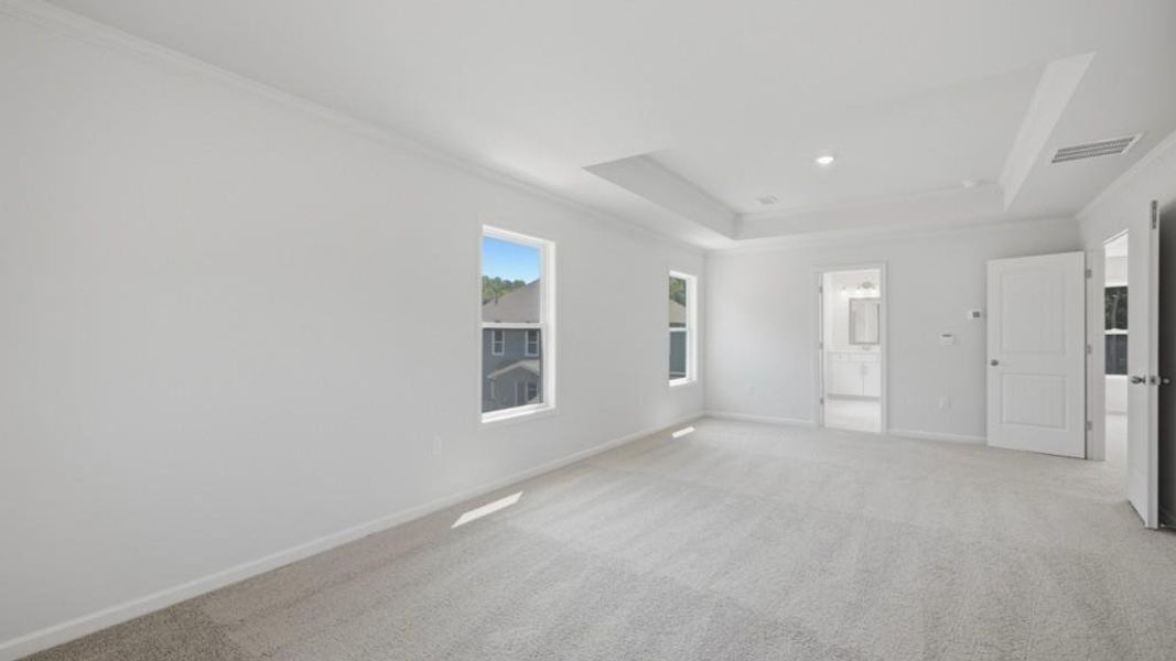 Spacious, unfurnished interior of a new home in Haven Abbey, Cumming (Image 18).