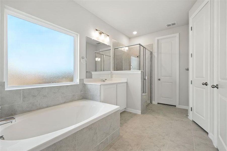 Furnished interior view inside a new home in Pebblebrook, Sherman (Image 5).