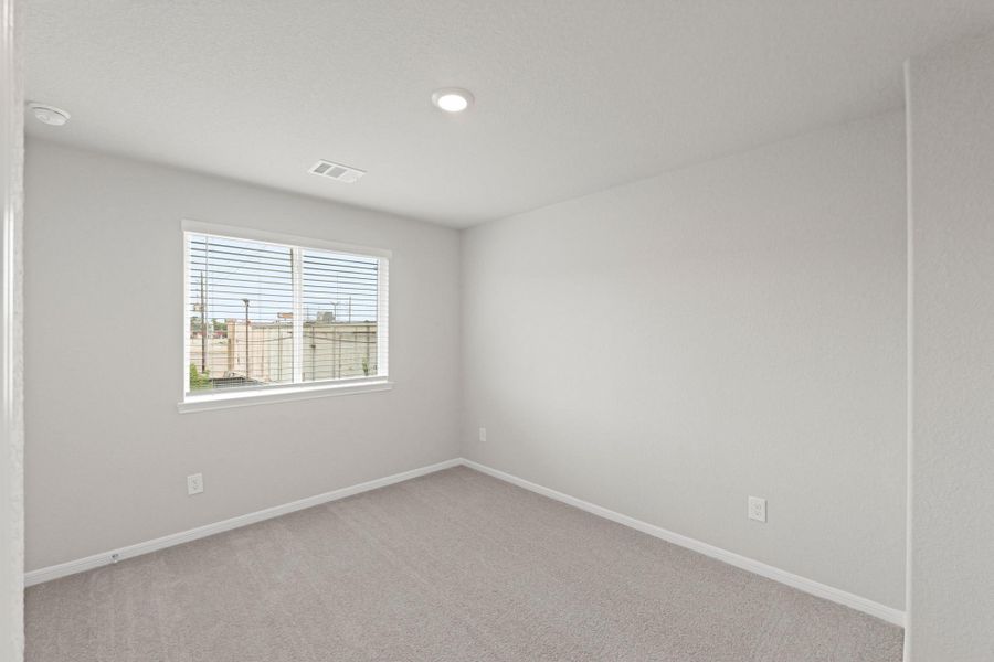 Spacious, unfurnished interior of a new home in Bammel Oaks, Houston (Image 9). Spacious, unfurnished interior of a new home in Bammel Oaks, Houston (Image 9).