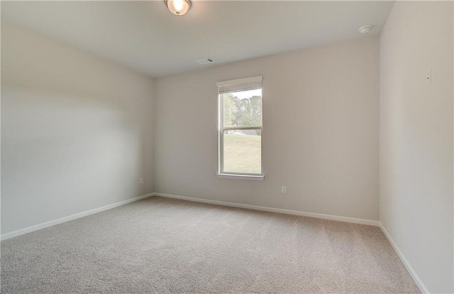 Spacious, unfurnished interior of a new home in Grandview at Millers Mill, Stockbridge (Image 22).