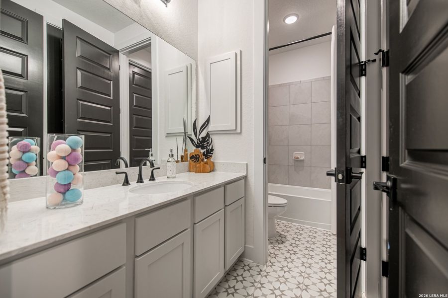 Furnished interior view inside a new home in Mesa Western, Cibolo (Image 23).