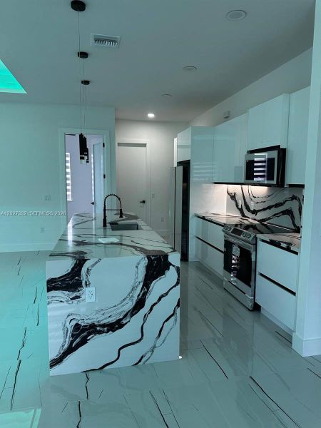 Furnished interior view inside a new home in , Lehigh Acres (Image 5).