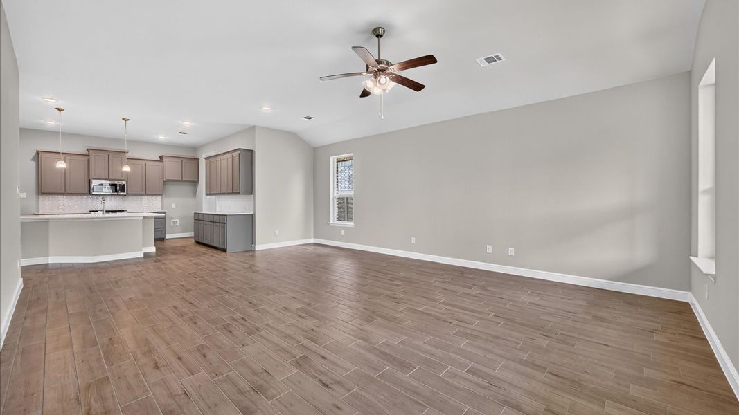 Spacious, unfurnished interior of a new home in Treeline, Justin (Image 15). Spacious, unfurnished interior of a new home in Treeline, Justin (Image 15).