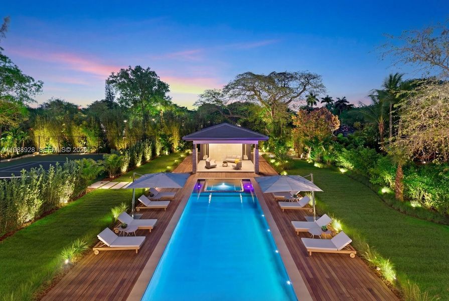 Community amenities in , Miami (Image 75).