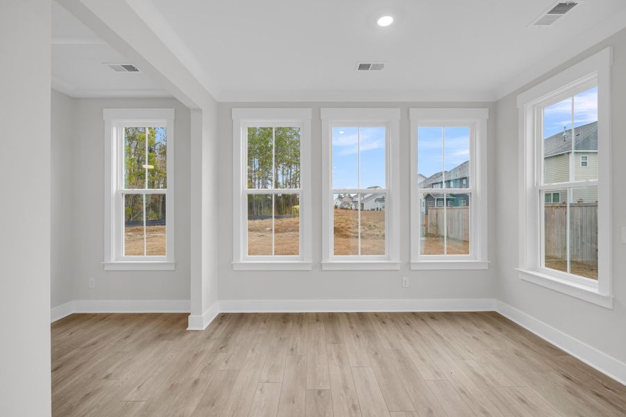 Spacious, unfurnished interior of a new home in Hewing Farms, Summerville (Image 21).