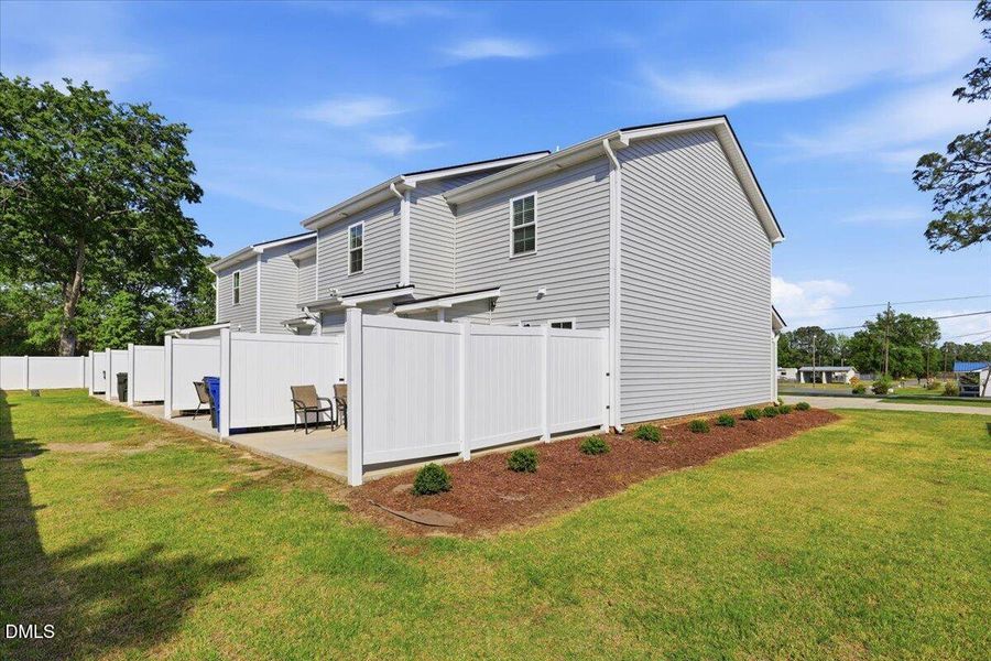05-96 Linda St-5 05-96 Linda St-5