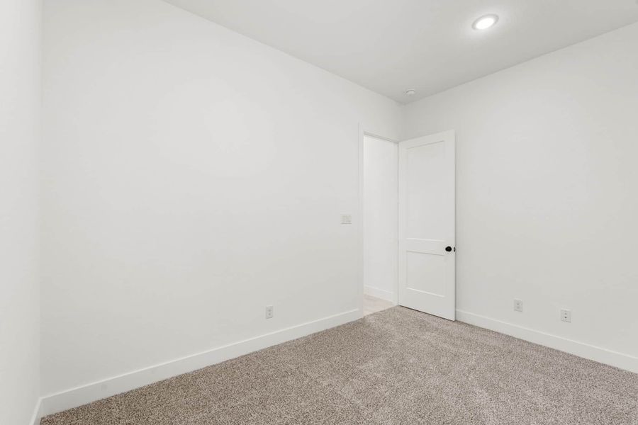 Spacious, unfurnished interior of a new home in Fulshear Lakes, Fulshear (Image 48).