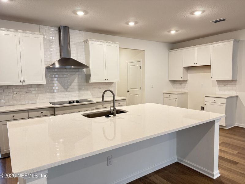 Furnished interior view inside a new home in Hyland Trail, Green Cove Springs (Image 10).