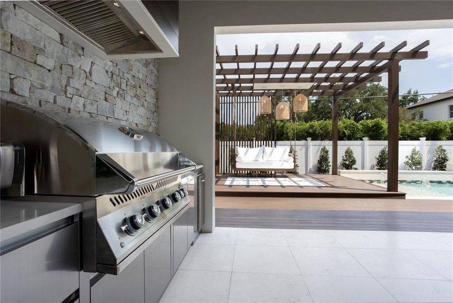 Outdoor Grill & Pergola