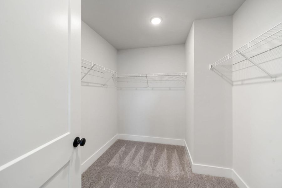 Spacious, unfurnished interior of a new home in Monterra, Kernersville (Image 26).
