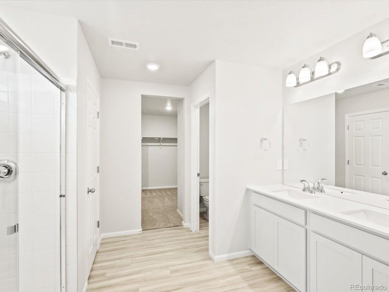 Photos are representative only and are not of the actual home. Actual finishes, elevation, and features may vary.