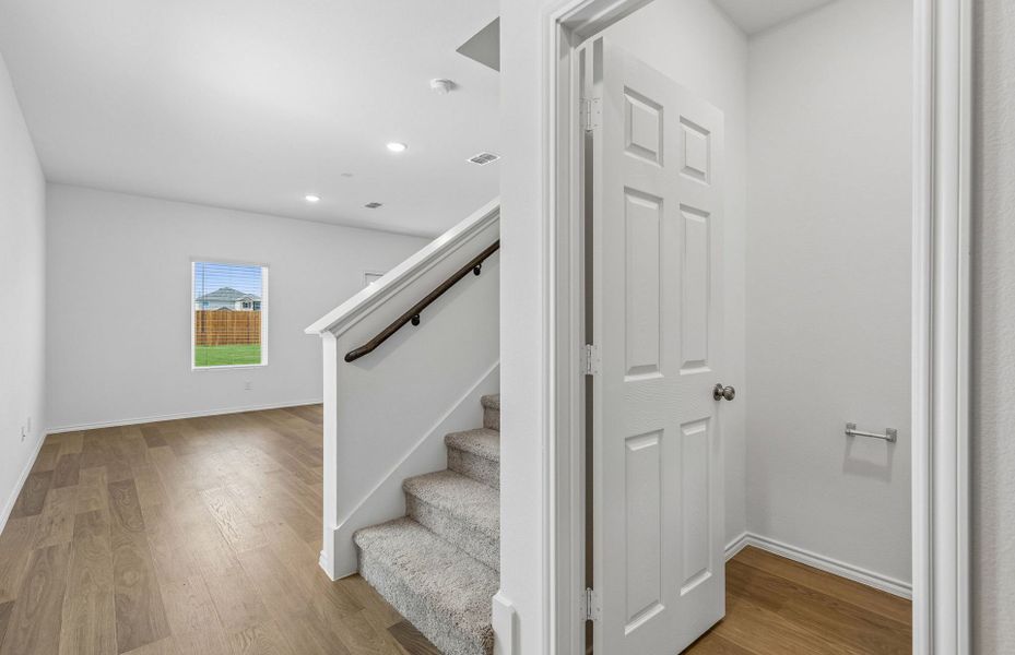 Representative unfurnished interior of a home built from the Comal by Centex in Cottonwood Creek, Howe (Image 25).
