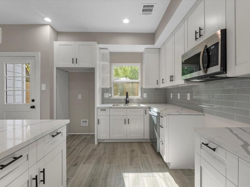 Furnished interior view inside a new home in , Houston (Image 7). Furnished interior view inside a new home in , Houston (Image 7).