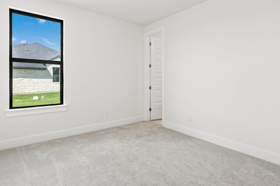 Spacious, unfurnished interior of a new home in Leander Estates, Leander (Image 30).