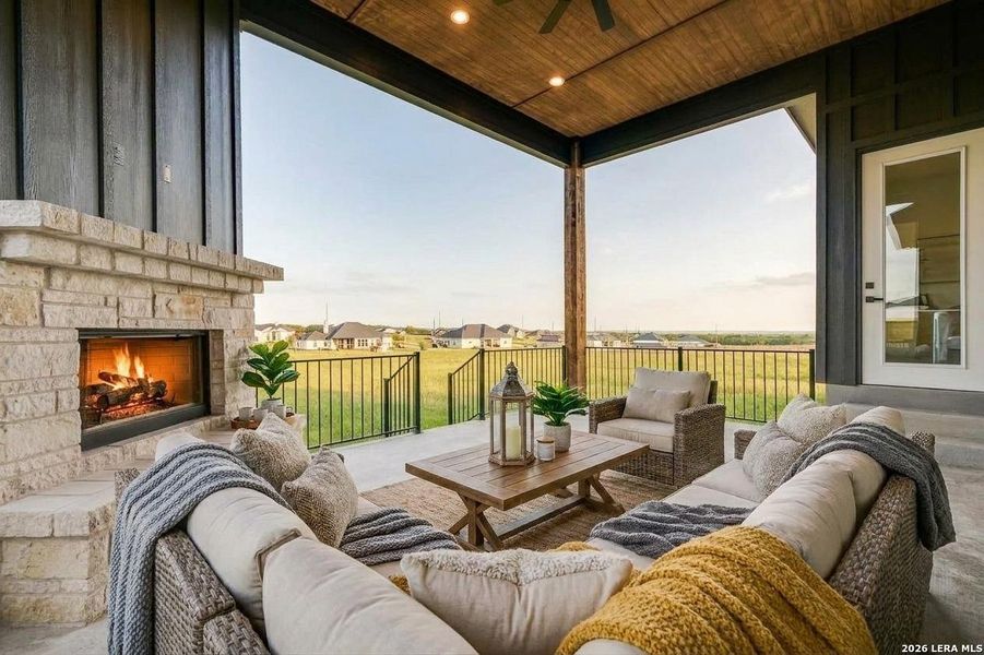 Exterior details and patio area of a home in , La Vernia (Image 4).