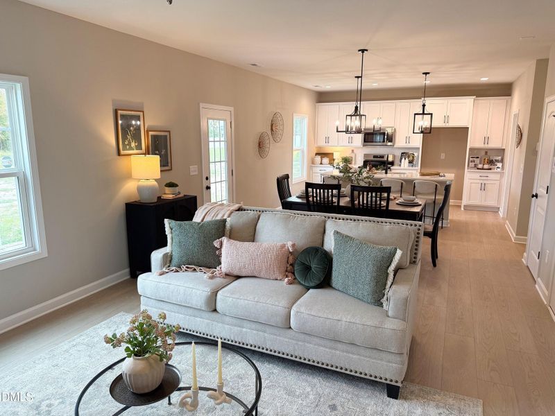 Staged_photos_20250907_164412EDIT Staged_photos_20250907_164412EDIT