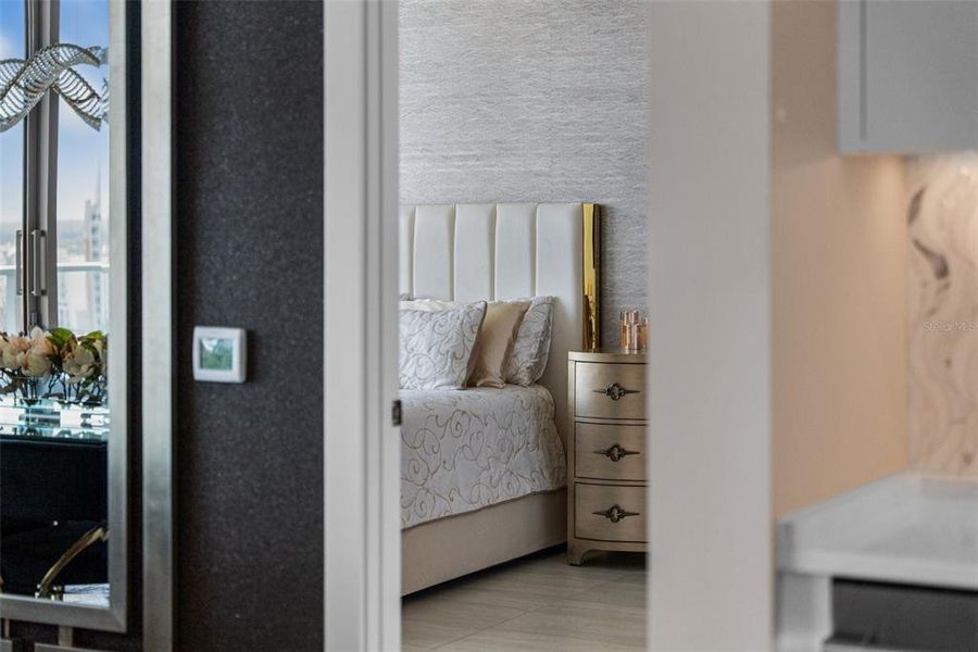 Image 87 of a home in .