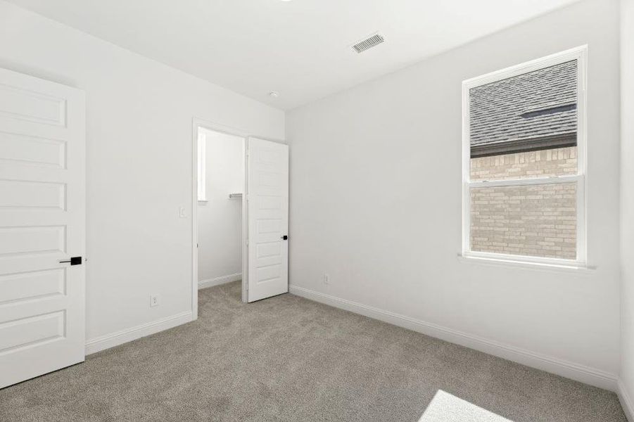 11. 2821 Somerset - Bed 2