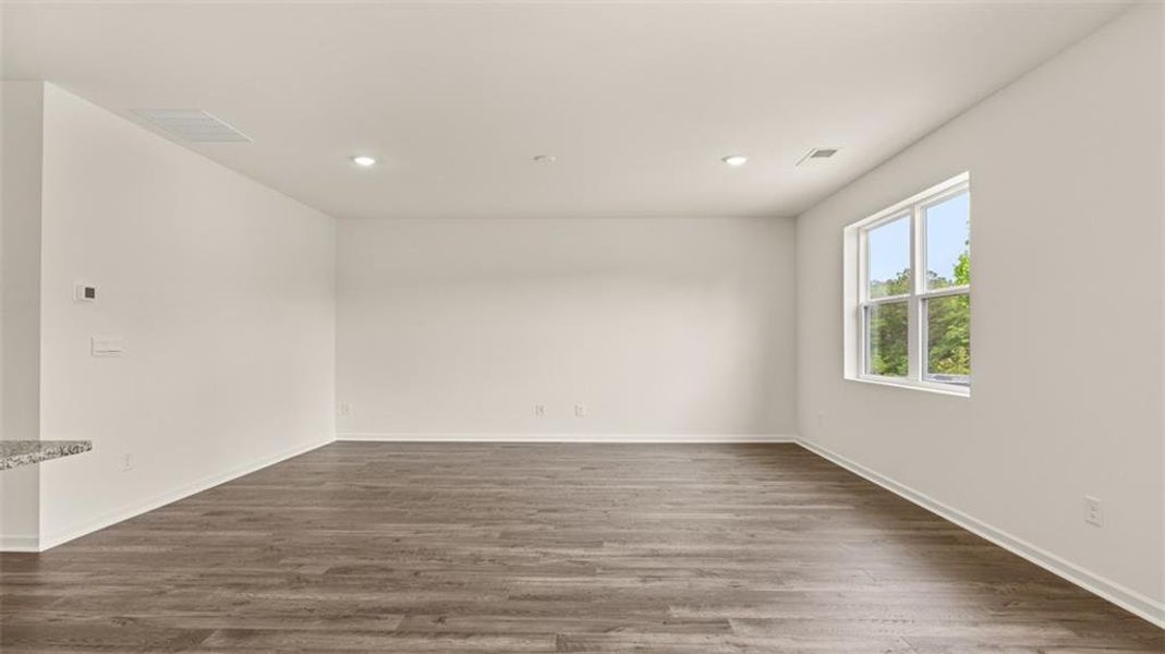 Spacious, unfurnished interior of a new home in Champion's Run, Lithonia (Image 31).
