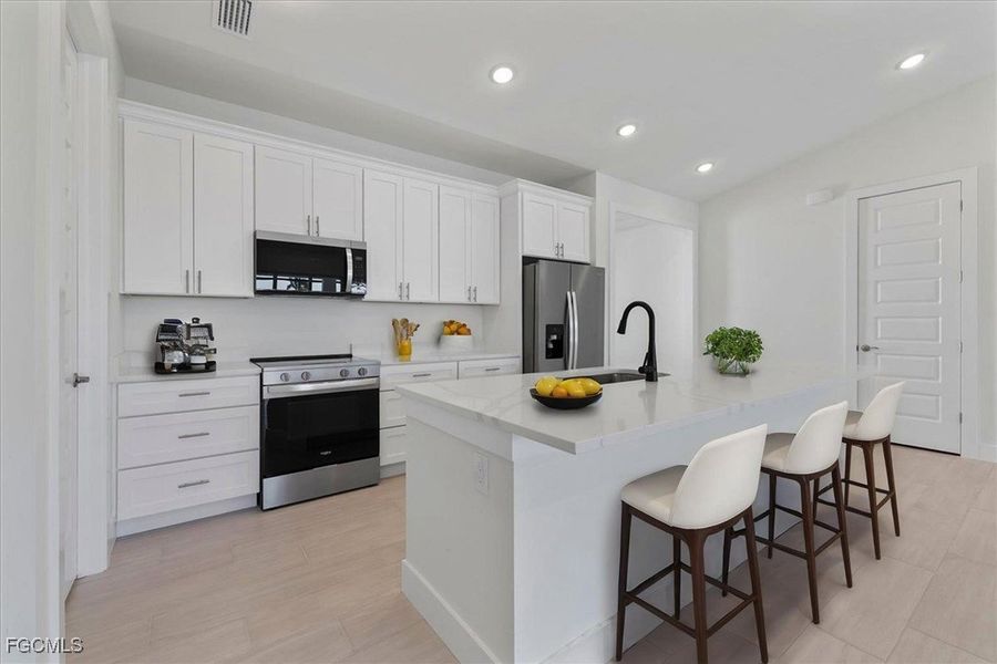 Furnished interior view inside a new home in Cape Coral, Cape Coral (Image 5).