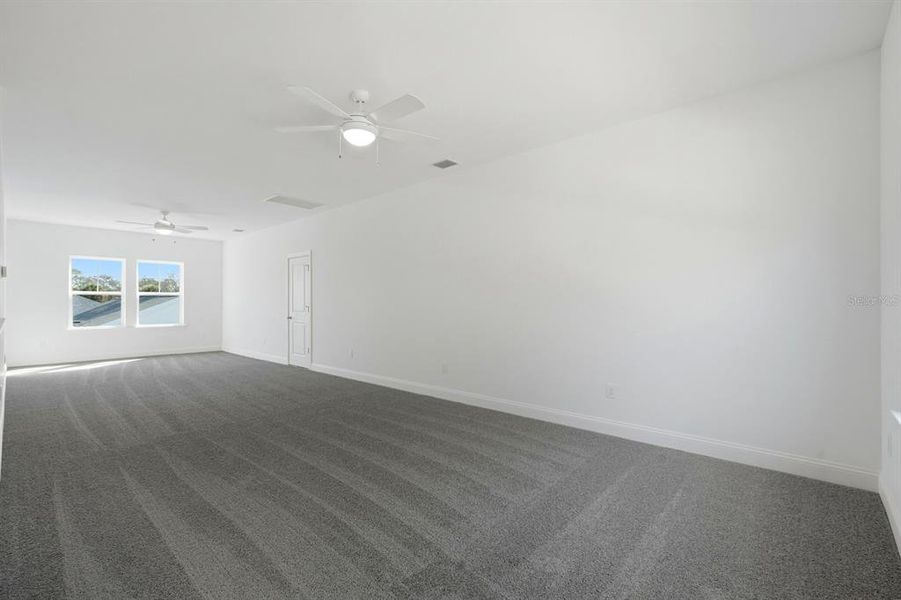 Spacious, unfurnished interior of a new home in Palm Coast Homes, Palm Coast (Image 19).