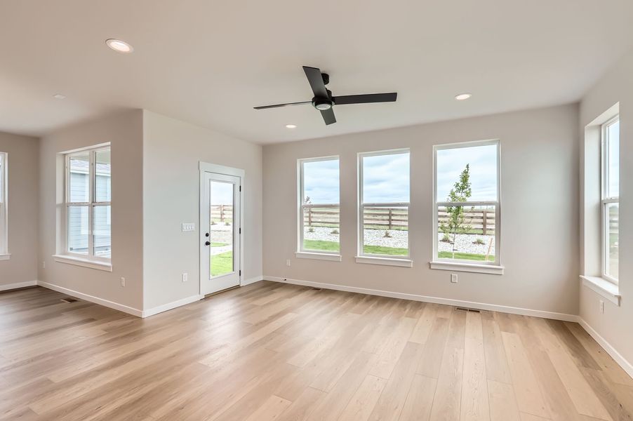 5901 Aspenglow Street living room