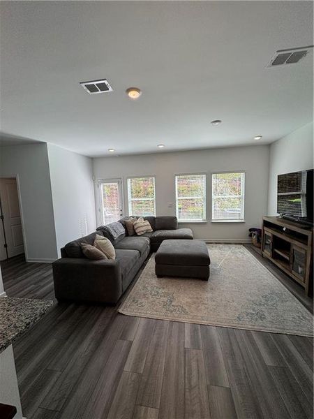 Image 28 of a home in .