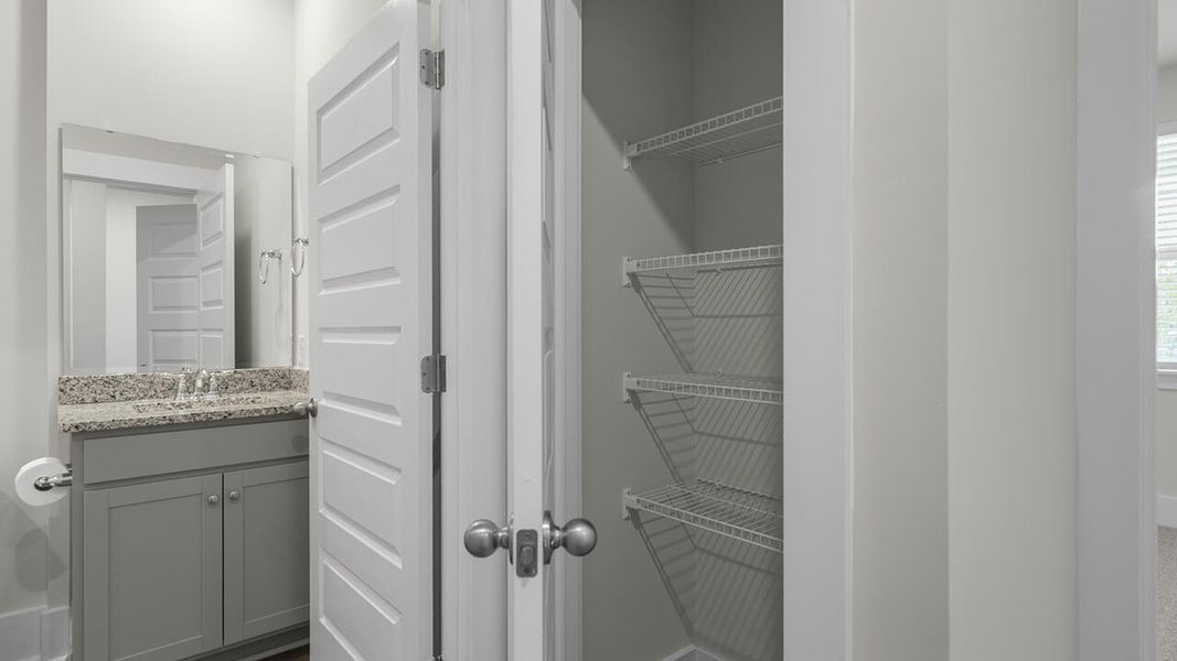 Image 32 of a home in Rolling Hills.