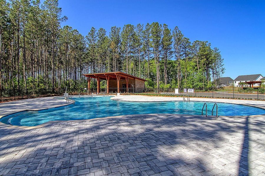 Image 23 of a home in Lochton.