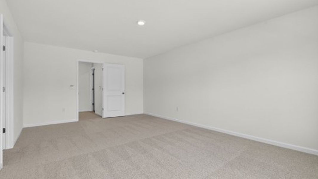 Spacious, unfurnished interior of a new home in Honeycutt Oaks, Angier (Image 18).