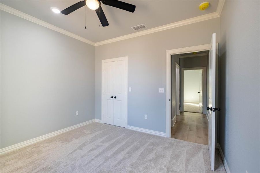 Spacious, unfurnished interior of a new home in , Lindale (Image 27).