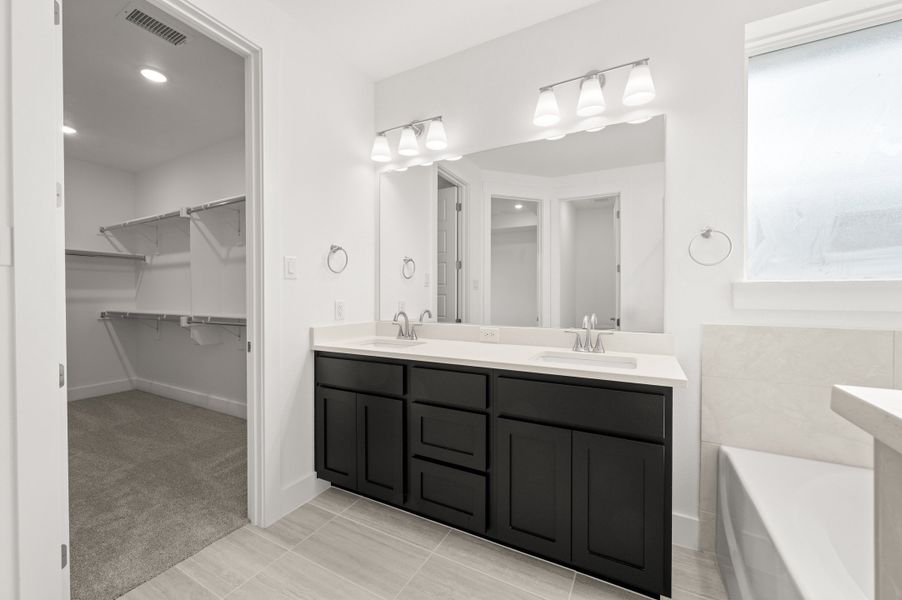 Representative furnished interior of a home built from the Patriot by Rockwell Homes in Wildflower Ranch, Fort Worth (Image 14).