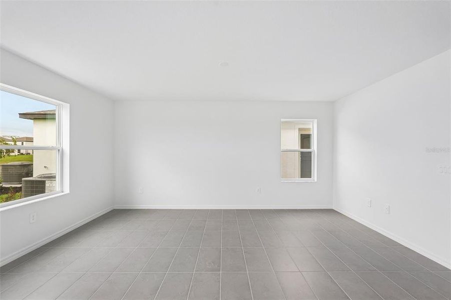 Spacious, unfurnished interior of a new home in Southpointe, Palmetto (Image 24). Spacious, unfurnished interior of a new home in Southpointe, Palmetto (Image 24).