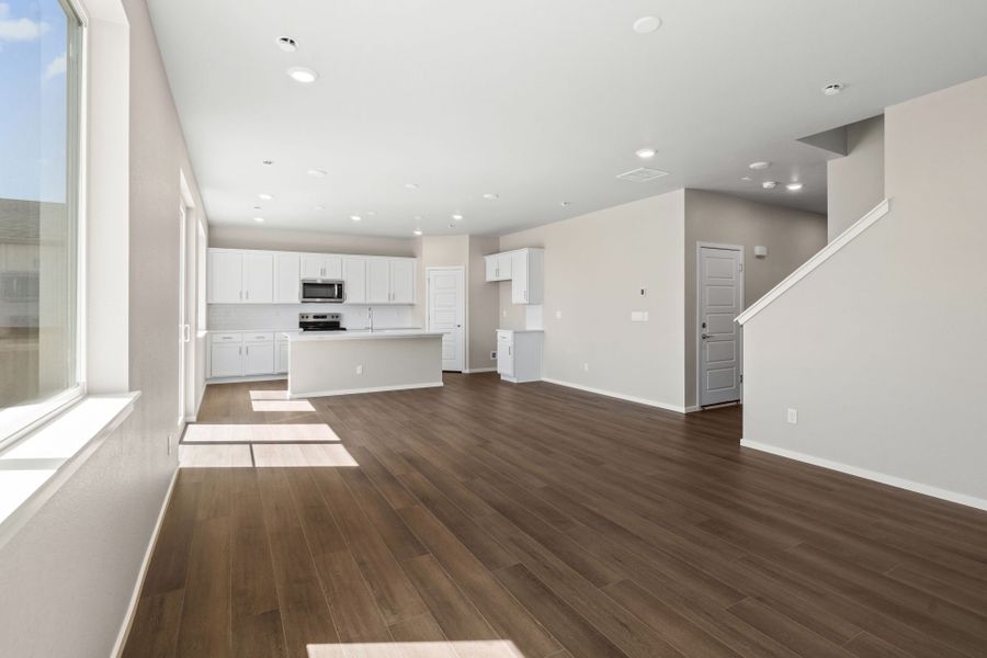 Spacious, unfurnished interior of a new home in Wolf Creek Run West, Strasburg (Image 16).