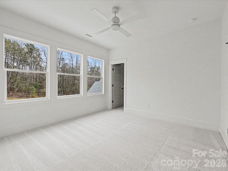 Spacious, unfurnished interior of a new home in , Clover (Image 24).
