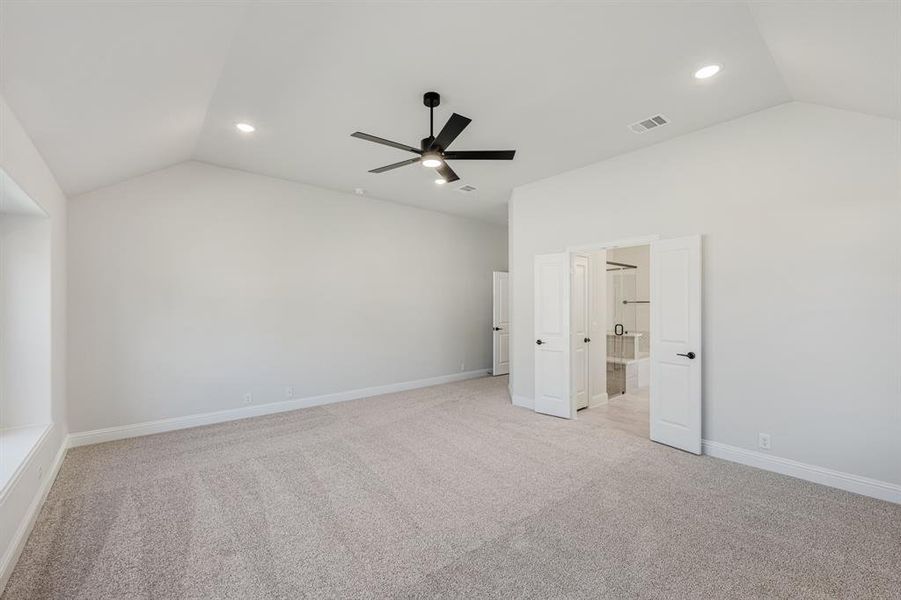 Spacious, unfurnished interior of a new home in Arcadia Trails Classic 60, Balch Springs (Image 23). Spacious, unfurnished interior of a new home in Arcadia Trails Classic 60, Balch Springs (Image 23).