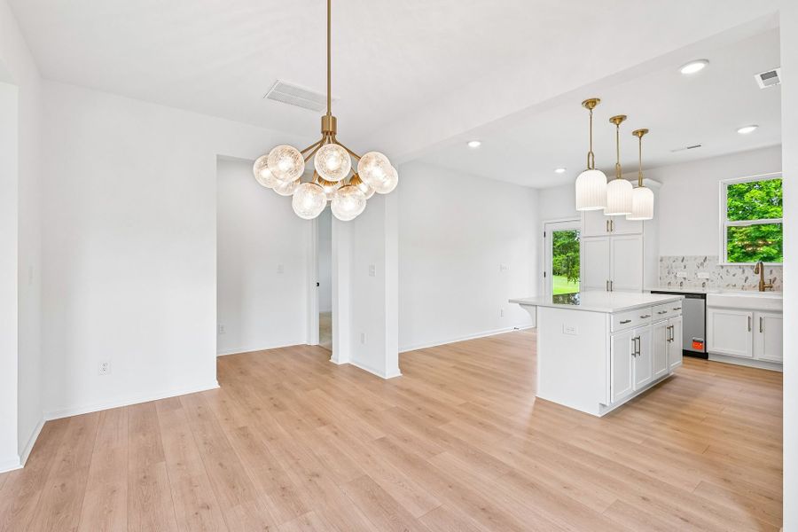 Spacious, unfurnished interior of a new home in Edgewater - The Links, Lancaster (Image 17).