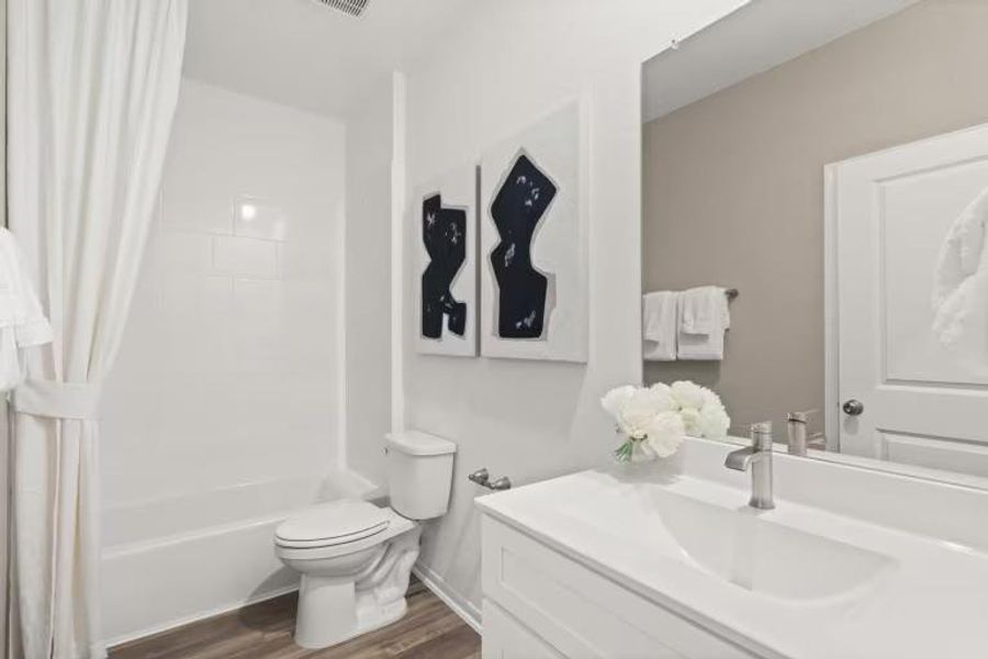 MODEL HOME images may NOT be consistent with the finished product. MODEL HOME images may NOT be consistent with the finished product.