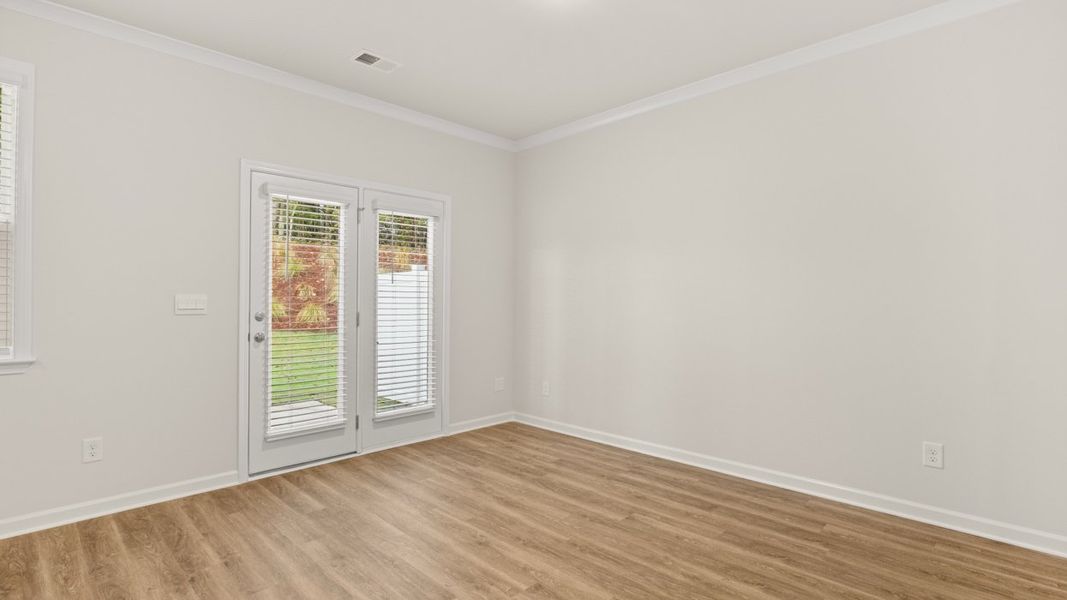 Representative unfurnished interior of a home built from the Stratford by D.R. Horton in Independence Villas and Townhomes, Loganville (Image 17).