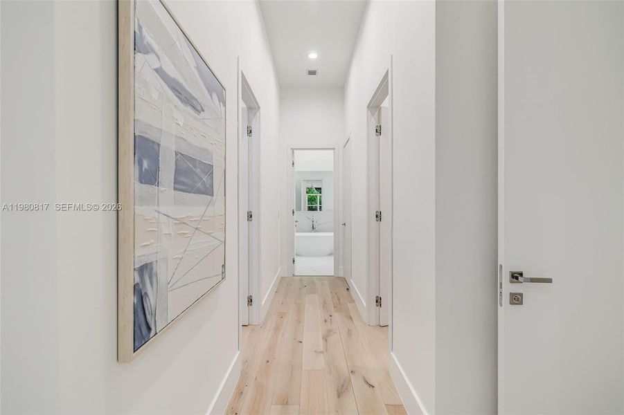 Spacious, unfurnished interior of a new home in , Biscayne Park (Image 25).