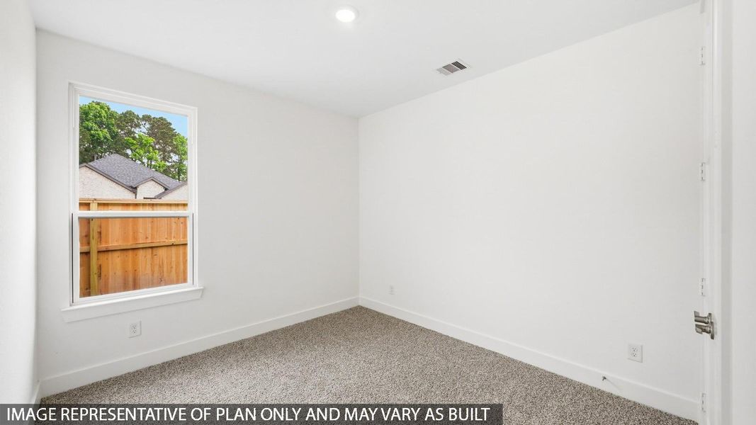 Spacious, unfurnished interior of a new home in Silverthorne, Conroe (Image 14). Spacious, unfurnished interior of a new home in Silverthorne, Conroe (Image 14).