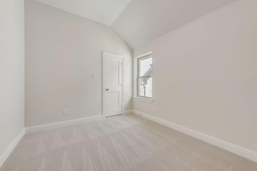 Spacious, unfurnished interior of a new home in Dominion of Pleasant Valley, Wylie (Image 30).