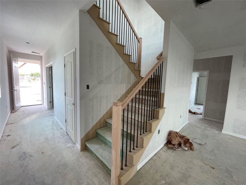 Spacious, unfurnished interior of a new home in Covered Bridge, Hutto (Image 16).
