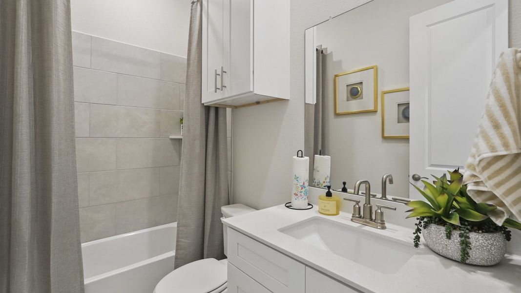 Furnished interior view inside a new home in Peachtree Meadows, Rockwall (Image 24).