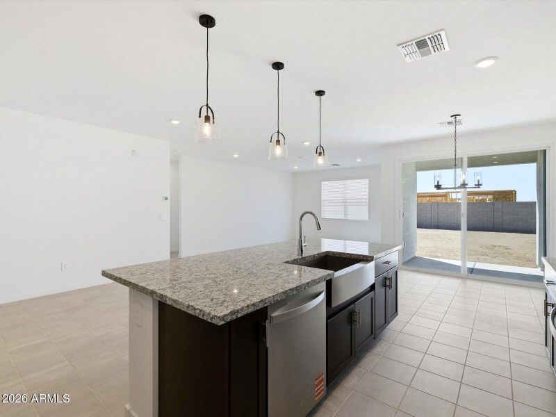 22-24473_021 22-24473_021